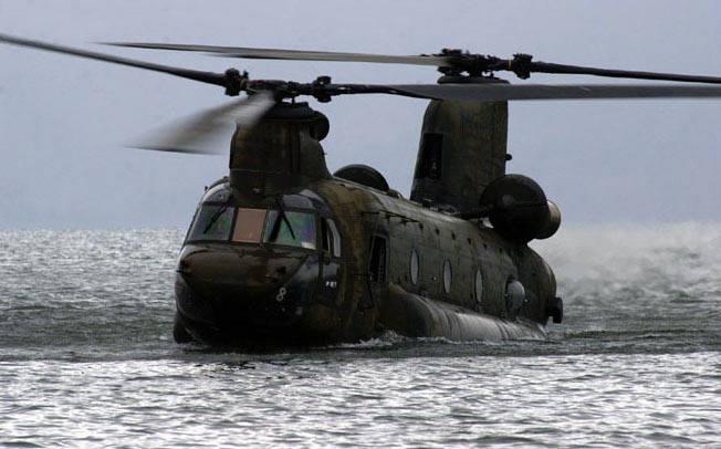 helicopter_in_water